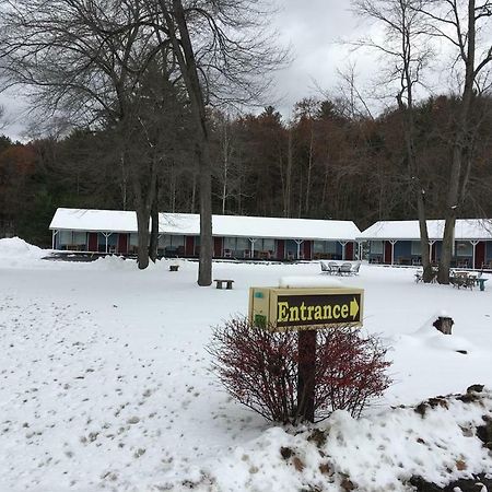 Warrensburg Inn & Suites - 6 Mi To Lake George Ngoại thất bức ảnh
