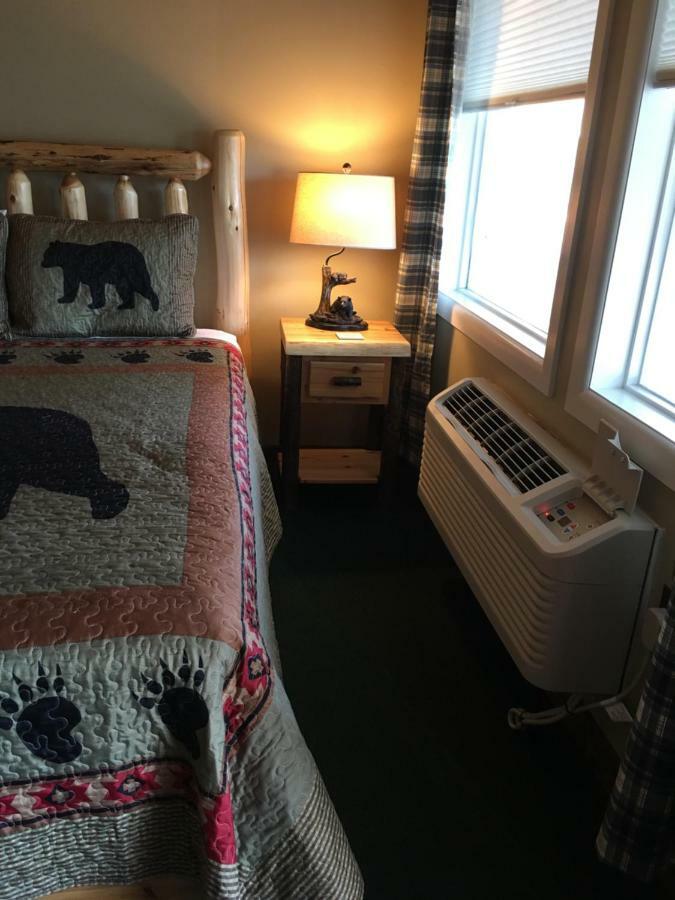 Warrensburg Inn & Suites - 6 Mi To Lake George Ngoại thất bức ảnh